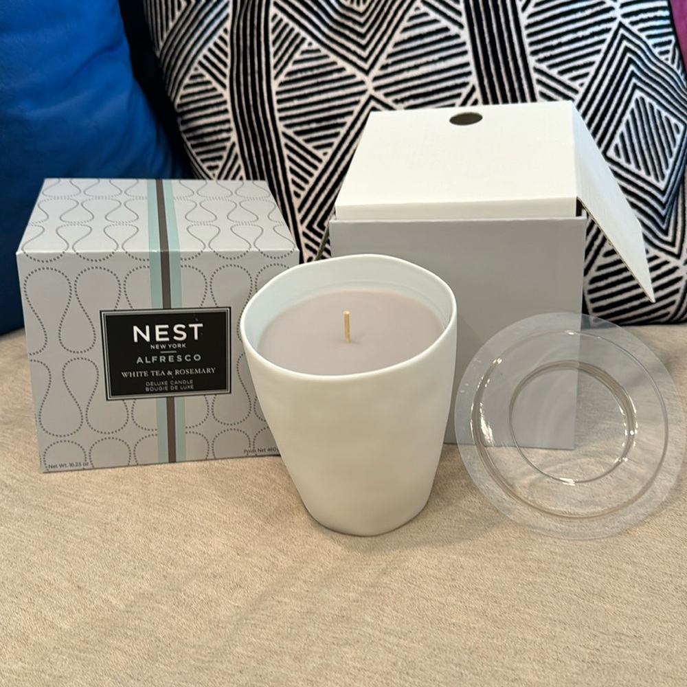 NEST New York Alfresco white tea and rosemary, single candle new, never burned